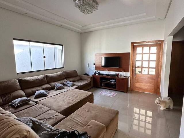 Casa para Venda em Iporá - 4