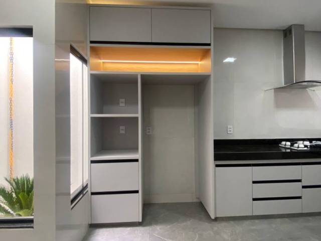 #18 - Casa para Locação em Iporá - GO - 1